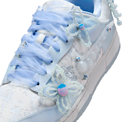 SWAN ページ S02 海外限定x4 Nike Dunk Low Women's Artist Collection Women's Shoes. Nike JP